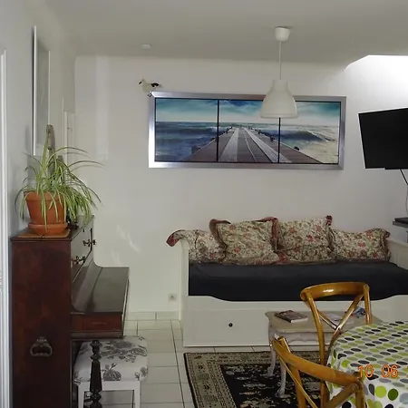 La Boheme Apartment *